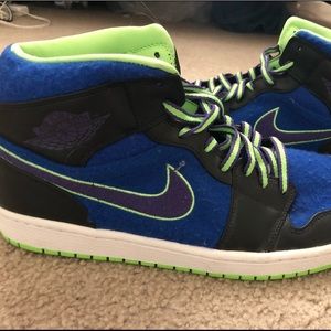 Jordan Retro Men’s Shoes